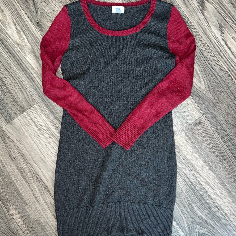 Old Navy Grey and Maroon Sweater Dress Size S